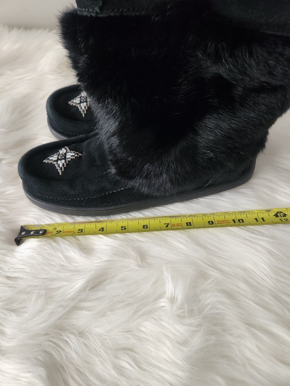 Manitobah Mukluks Snowy Owl Boots - Picture 12 of 12